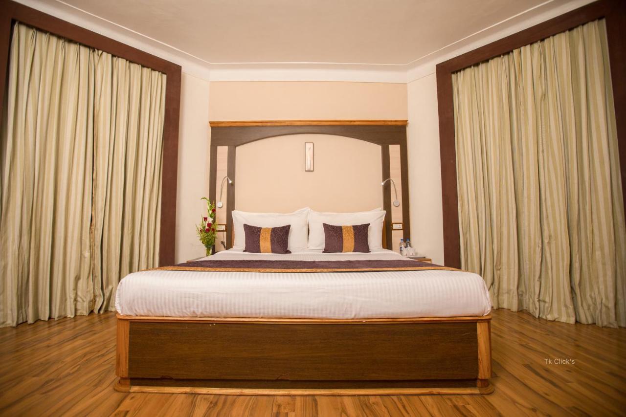 Hotel Kodai International Kodaikanal Kamer foto